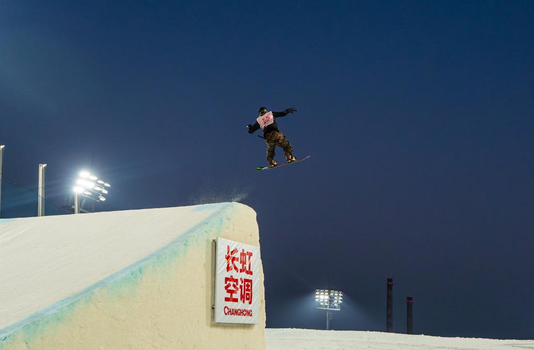 长虹升级为滑雪世界杯冠名赞助商 现场展示AI黑科技