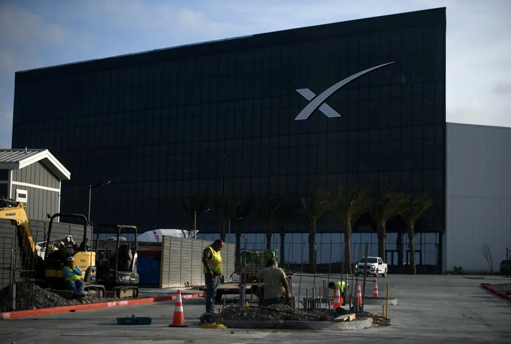 SpaceX确认8000亿美元估值超越OpenAI 2026年IPO