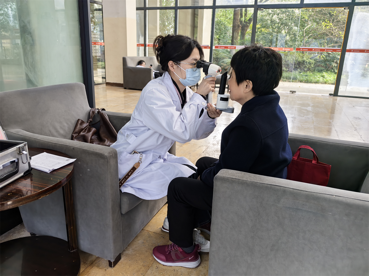 包含中国中医科学院眼科医院就诊支持穿刺预约的词条