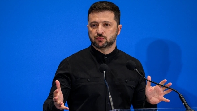 被特朗普施压后,泽连斯基松口:愿举行选举,但如何在袭击的情况下进行呢?