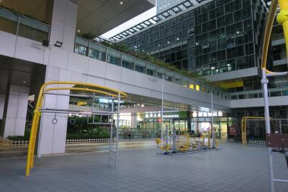 宝龙街道星火站设公共健身区