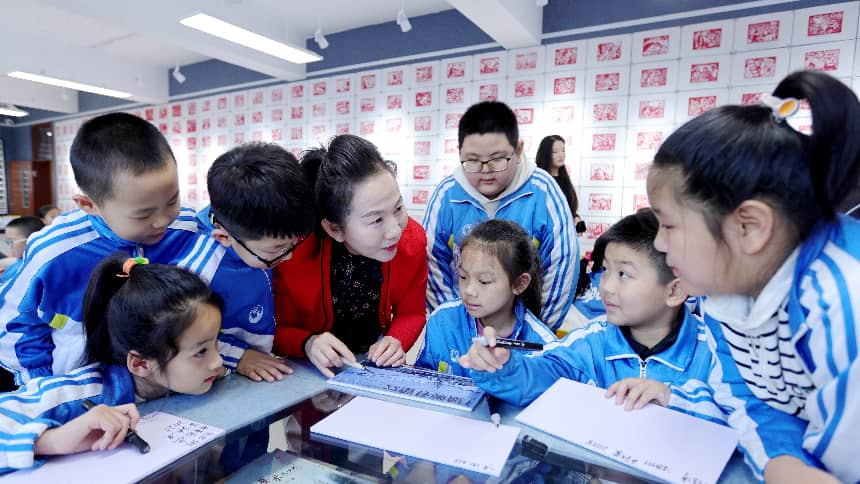 黑龙江省庆安版画： 百年刀痕刻新章