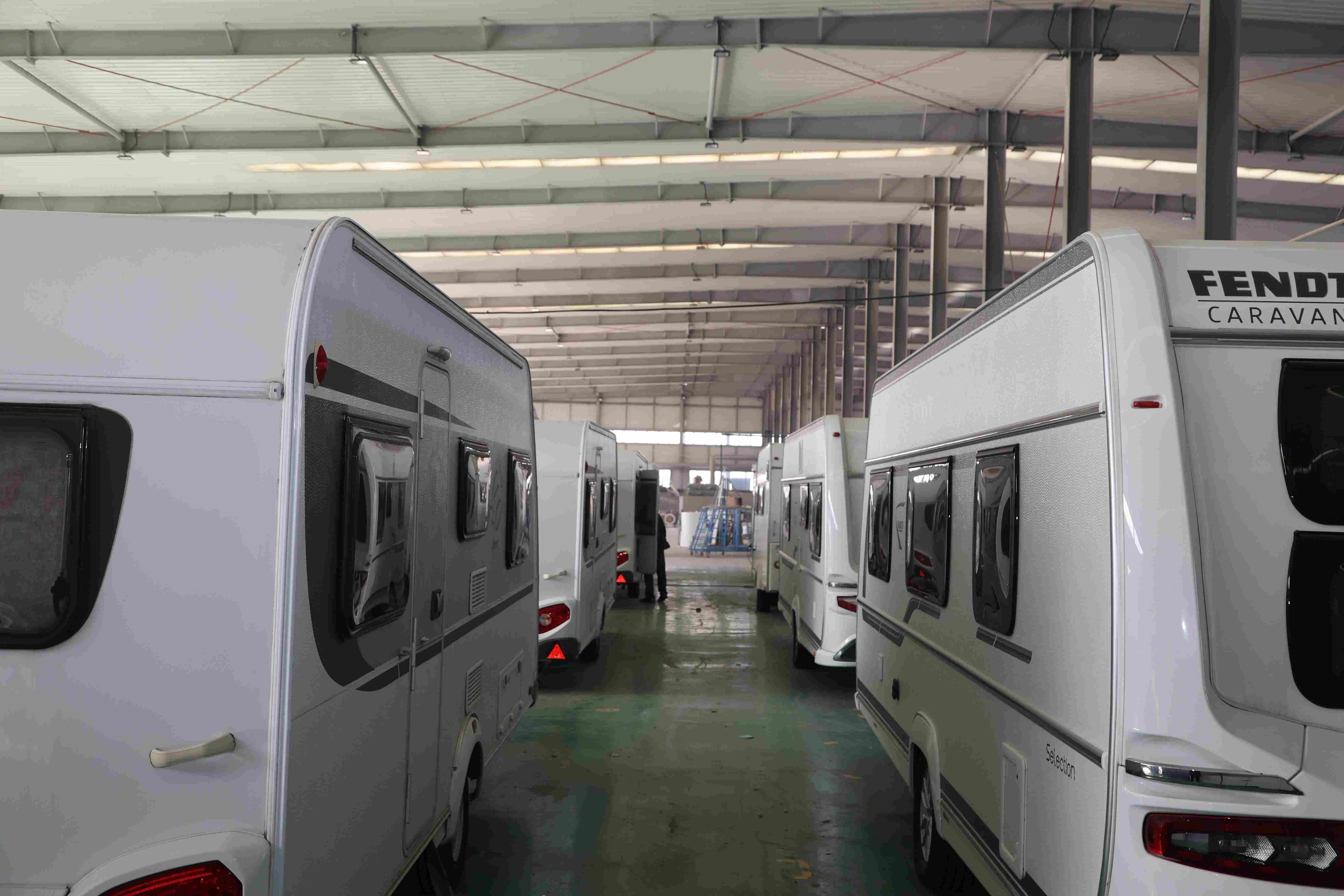 一辆辆房车从这里走向全国。