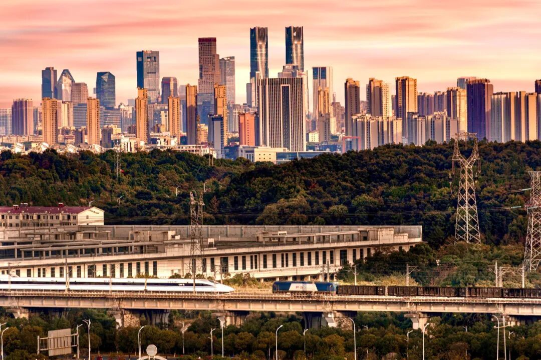 南昌：驰骋（图）