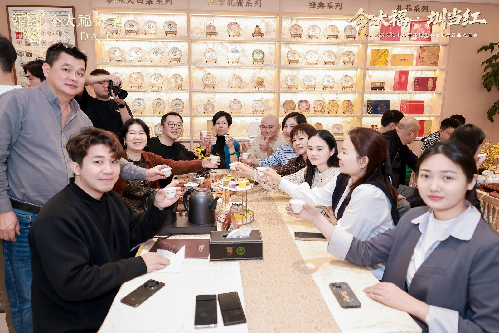 图：新品品鉴现场