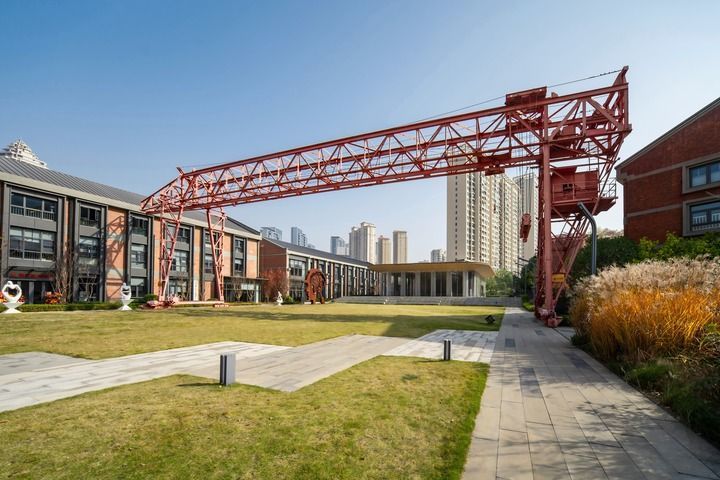 改造完成的武昌华中小龟山金融文化公园。（武昌区委宣传部提供）