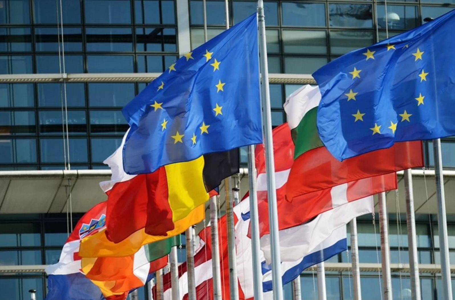 欧盟拟于周五敲定俄资产“无限期”冻结方案 为乌克兰提供长期融资铺路