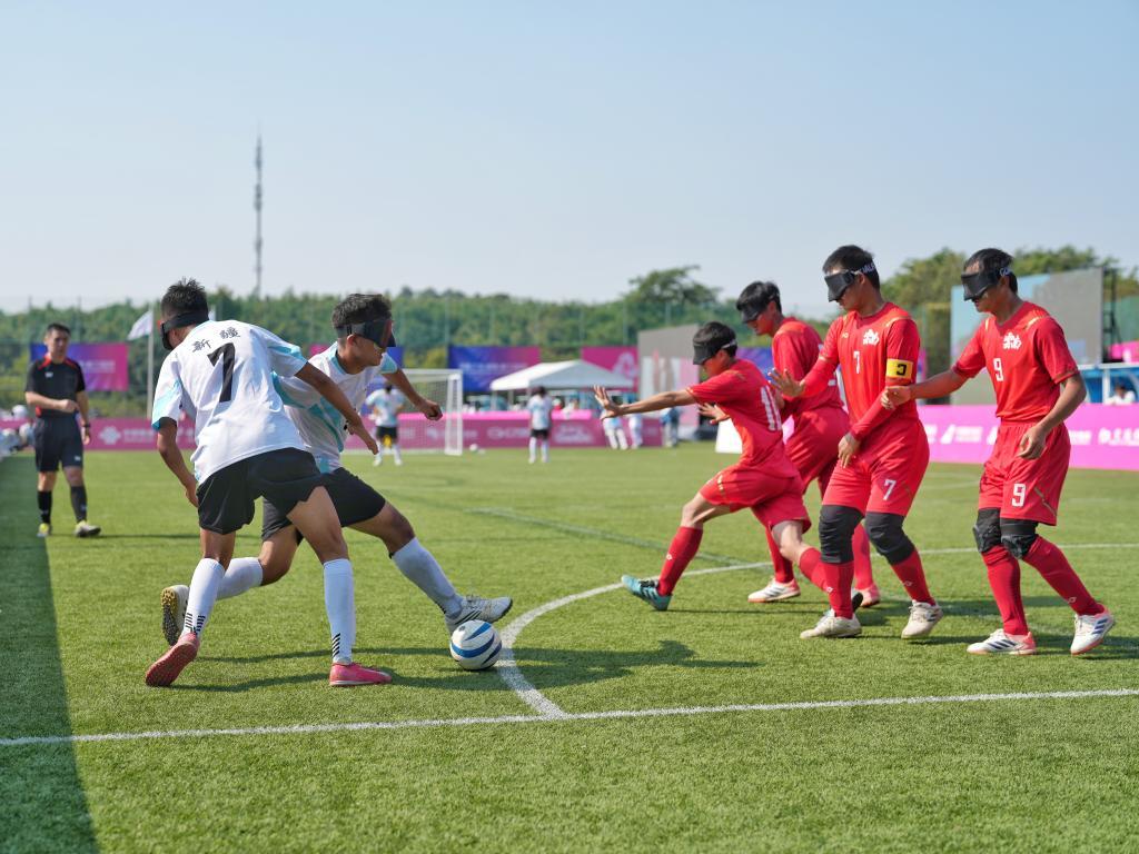 盲人足球拓宽了他们的世界