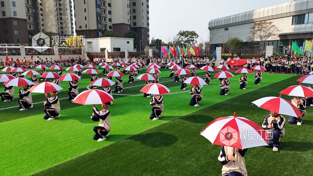 12月9日,江西省余干县第五小学 2025年体育节暨冬季运动会举行。