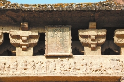 罗川石牌坊上的石刻以及工艺