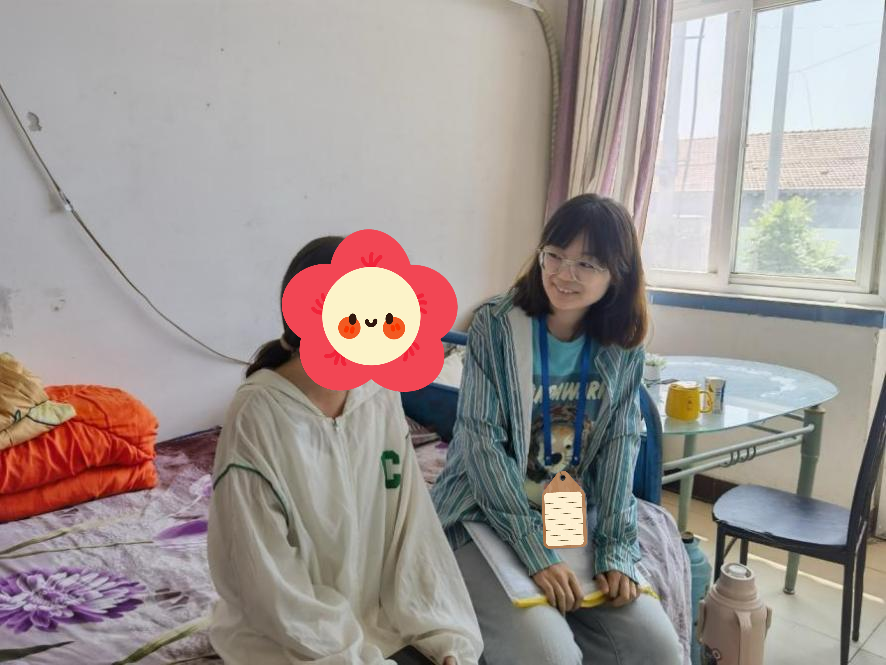 项目心理咨询师上门家访为孩子进行心理疏导