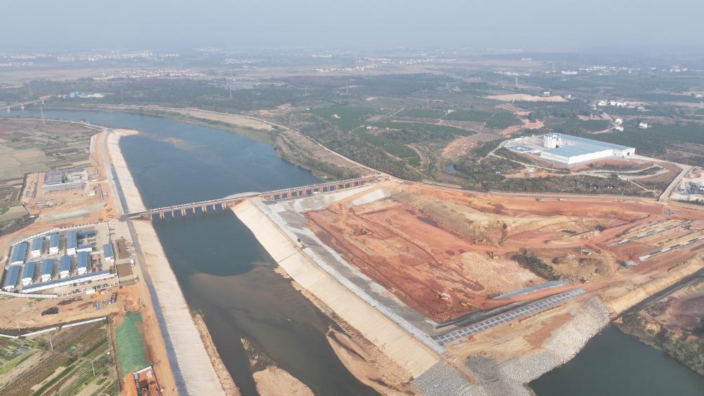 图为袁河航道提升工程笏洲枢纽建设现场。新华社记者朱雨诺 摄
