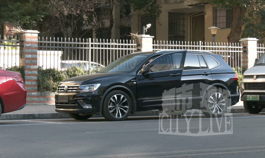 大众车尾灯赔了却没换？南昌恒信上汽大众4S店和平安保险不正面作答