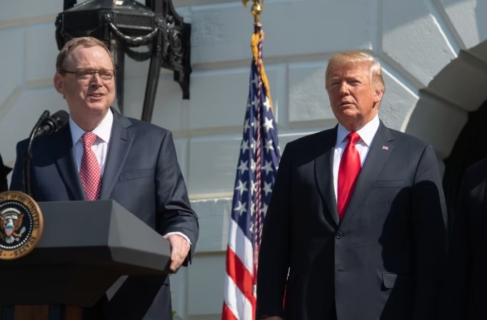 人物|下一任美联储主席呼之欲出,特朗普为何对他青睐有加?