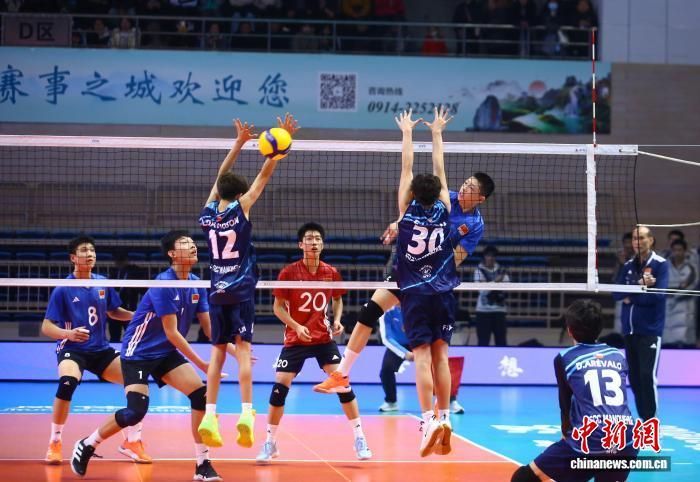 12月5日，2025年U15世界中學生排球錦標賽在陜西省商洛市體育館啟幕，中國隊首戰取得開門紅。 中新社記者 張一辰 攝
