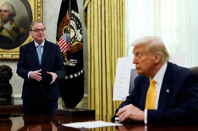 凤凰晚报|下一任美联储主席呼之欲出,特朗普为何对他青睐有加?