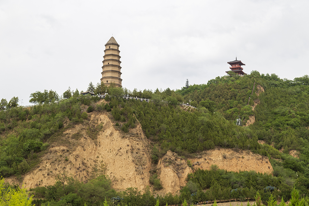陜西省延安市寶塔山 視覺中國 資料圖