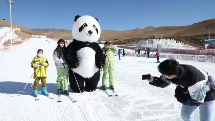 乌鞘岭国际滑雪场（图源：新甘肃）