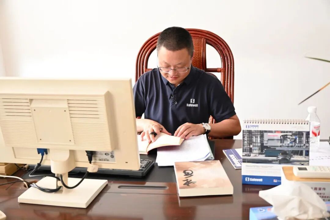 小门村党总支书记王磊