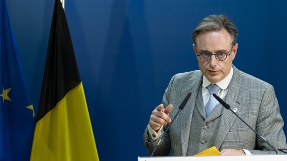 比利时首相:这么做不明智,相当于冲进俄使馆拿走所有家具,然后卖掉