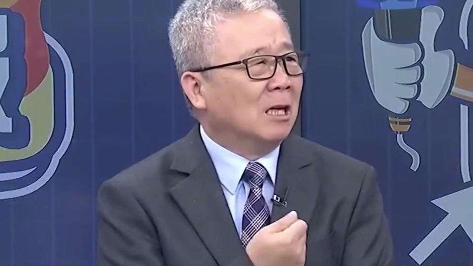 解放军歼-15雷达锁定日本战机，栗正杰：日本先挑衅，反被吓破胆