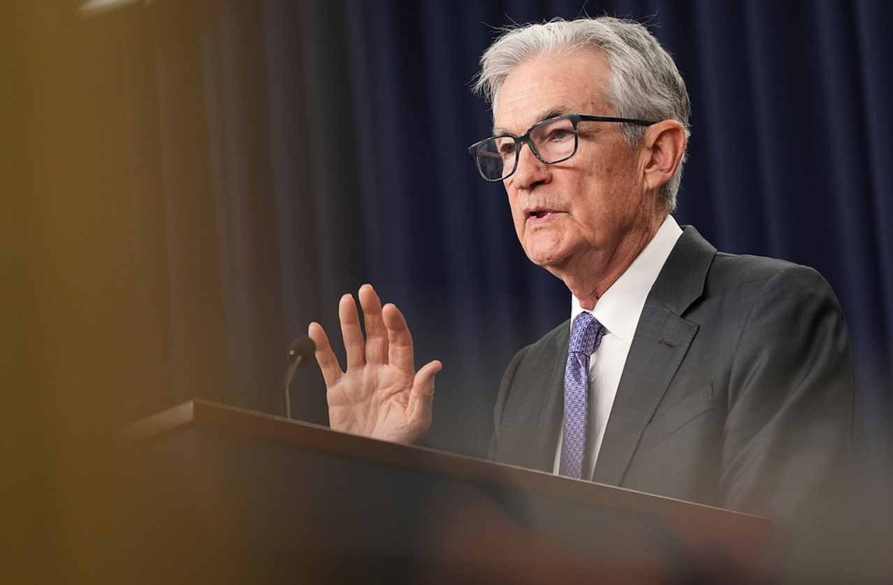 鲍威尔：美联储转向观望策略目前加息不是基本预期_凤凰网