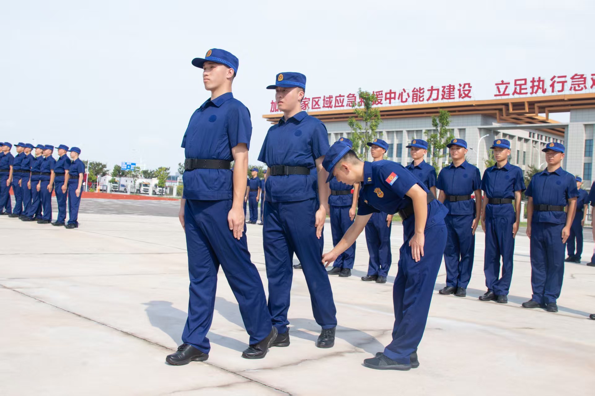武汉市应急救援专业队正式担负战备执勤