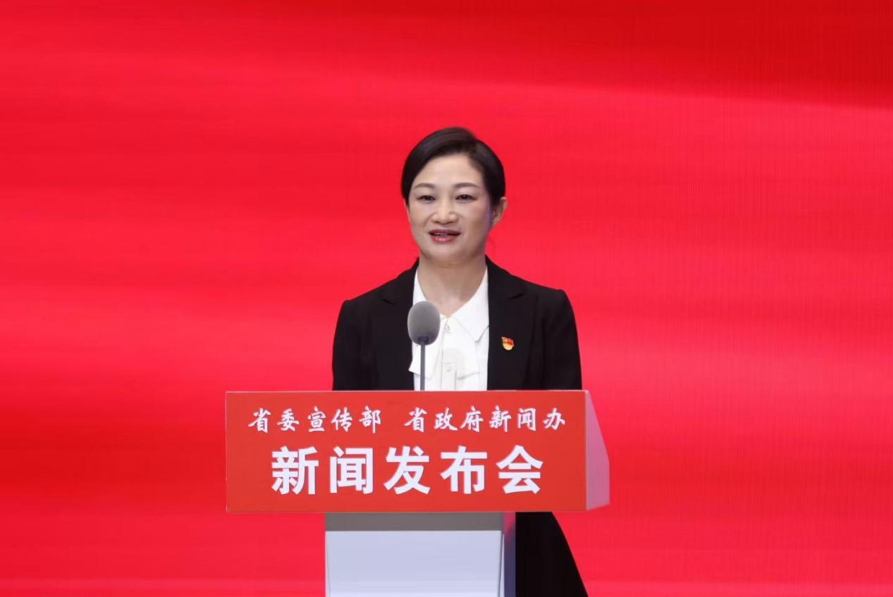 黑龙江省文化和旅游厅党组书记、厅长 何晶