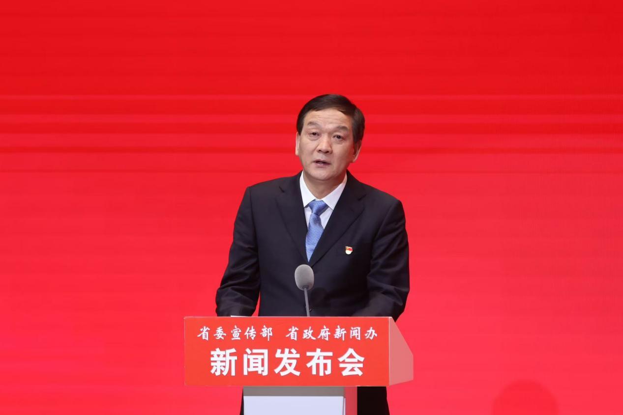 黑龙江省人社厅党组成员、副厅长、一级巡视员 左志斌