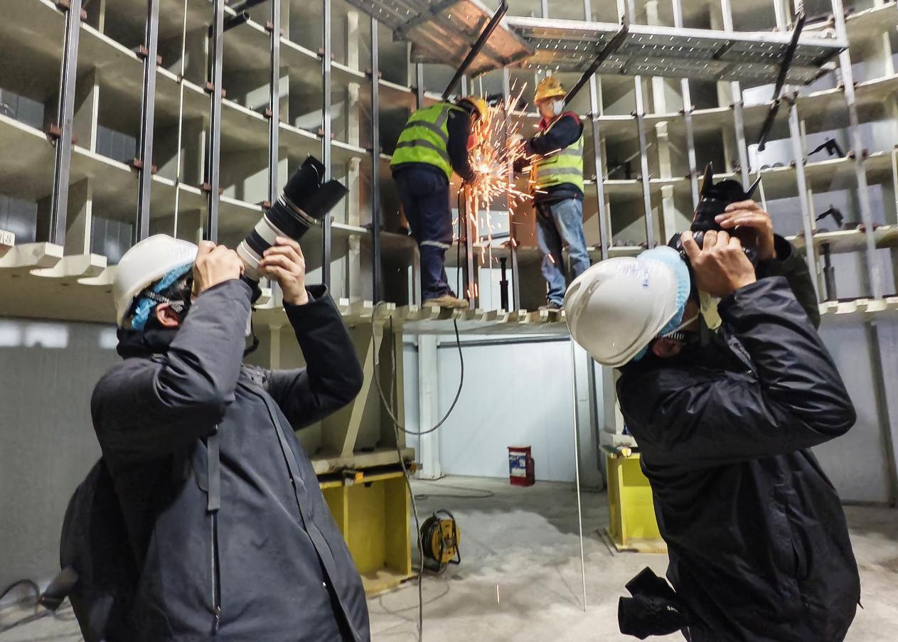 鲁山豫能抽水蓄能电站核心机组进入总装冲刺阶段，新乡、南阳、平顶山三市摄影家走进该电站采风，用镜头定格伏牛山腹地“超级绿色充电宝”的建设风采。摄影：郭东伟