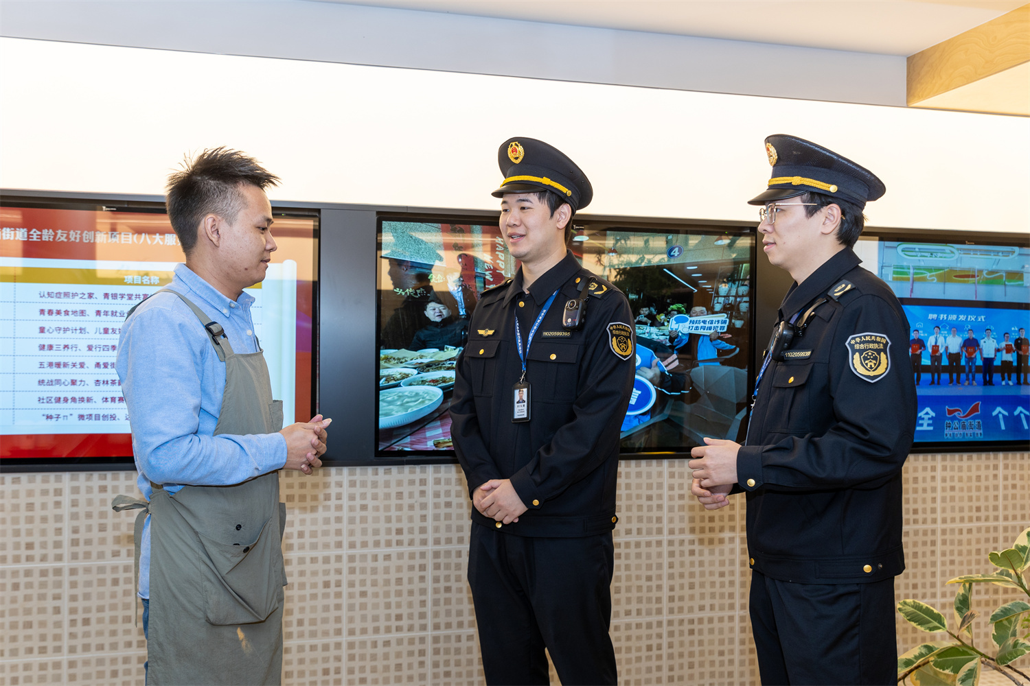 以“鄞火之光”照亮“普法之路”——鄞州区综合行政执法局持续打造“鄞火虫”法治品牌