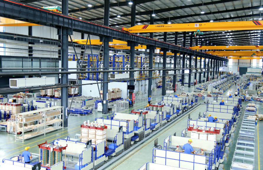 吉安伊戈尔磁电科技有限公司车间生产图。肖琛/摄