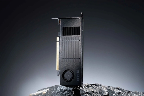 全金属外壳 帅爆！蓝戟发布单风扇迷你版Intel锐炫Pro B50专业显卡