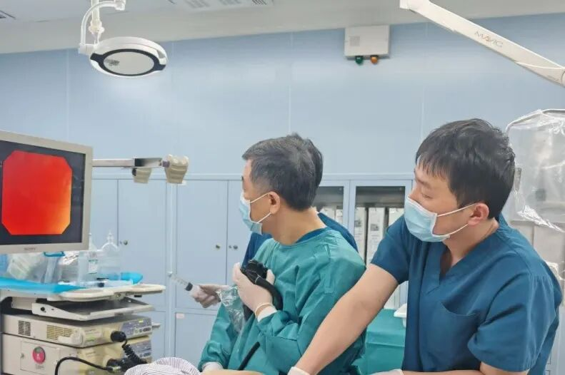 消化内科手术中