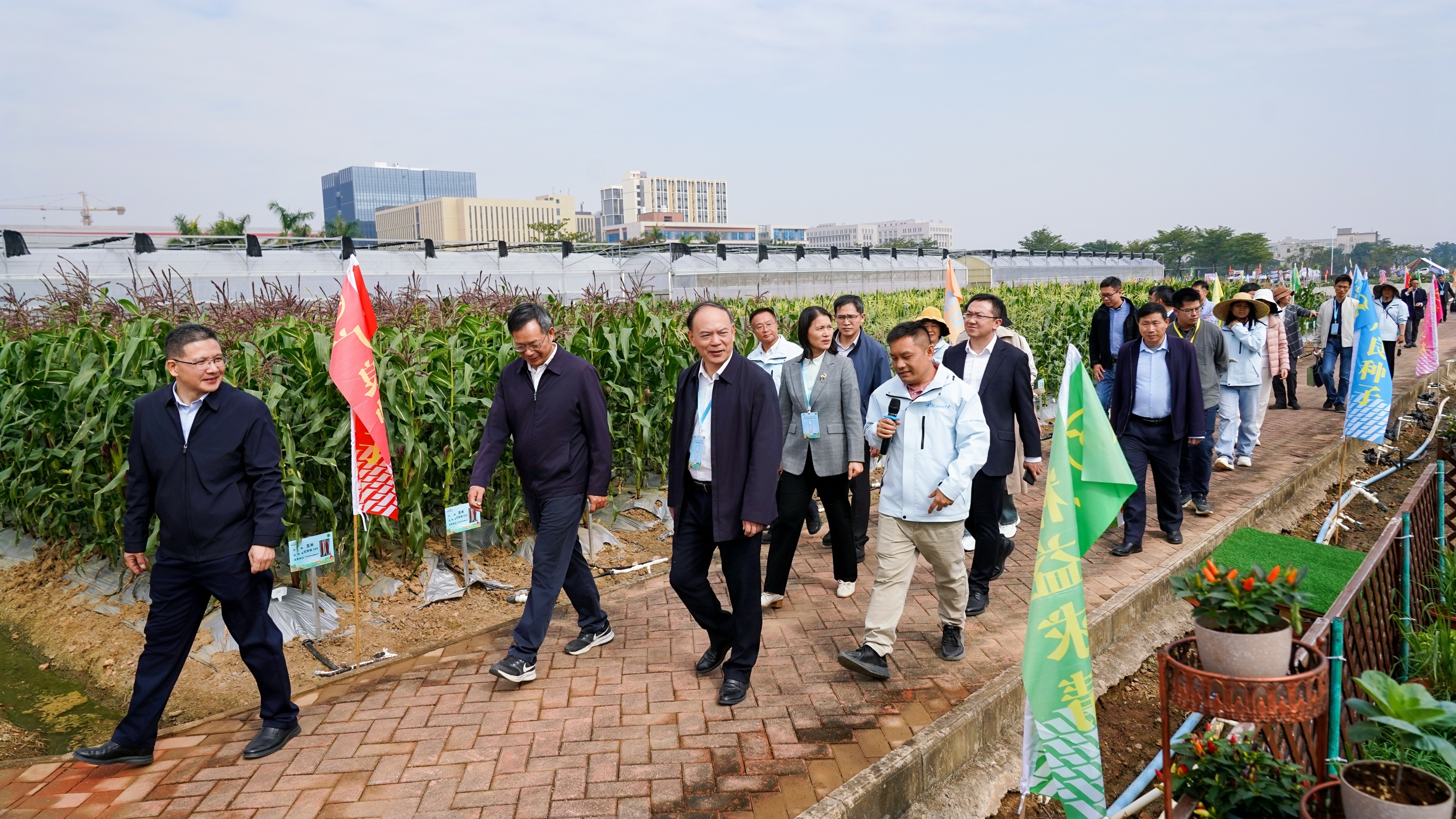 珠海种业嘉年华启动 低空经济与智慧农业技术示范首次亮相展会