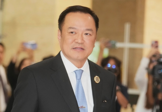 泰总理:柬火箭弹炸断我们民众的手脚,此时此刻,我们还要听其他人的吗?