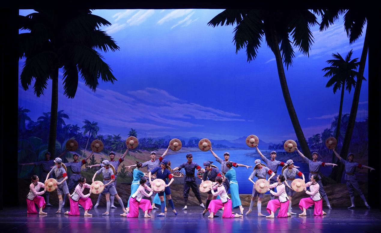 世紀(jì)經(jīng)典點(diǎn)亮西府｜中央芭蕾舞團(tuán)攜《紅色娘子軍》首度蒞臨寶雞