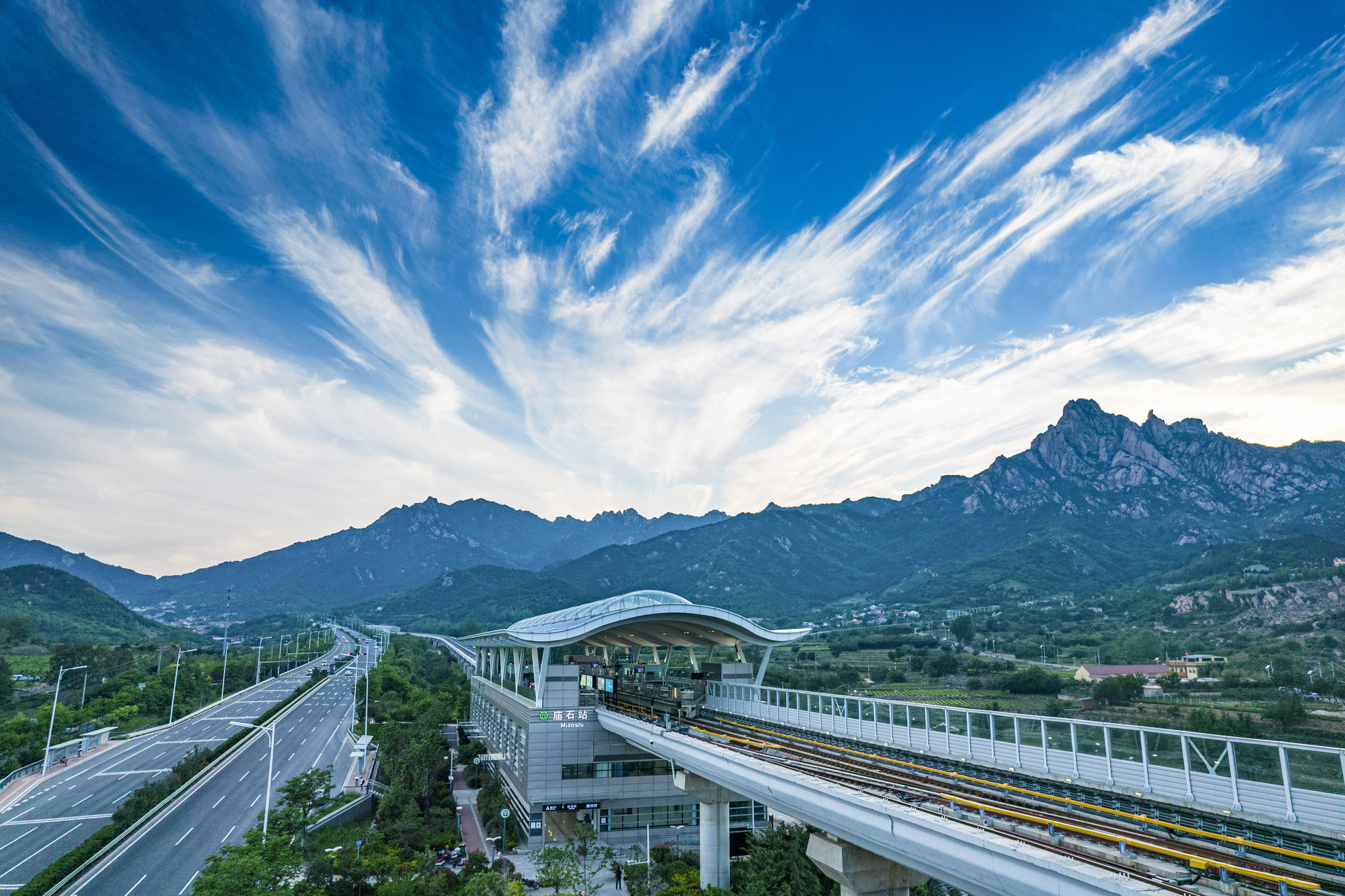 串起群众美好生活 青岛地铁打造有温度的城市会客厅