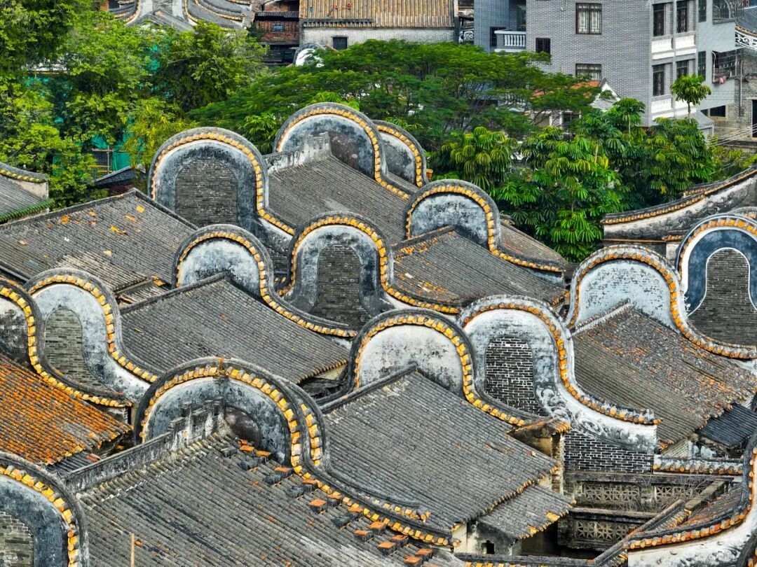 大旗头古村镬耳山墙