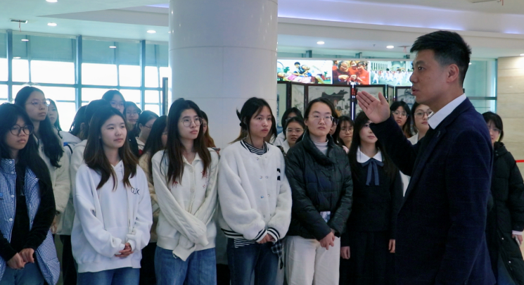 江西师范大学科学技术学院将思政课堂搬到博物馆、展示馆