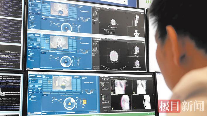 质子医学中心开诊首日实现三舱同步运行 通讯员供图