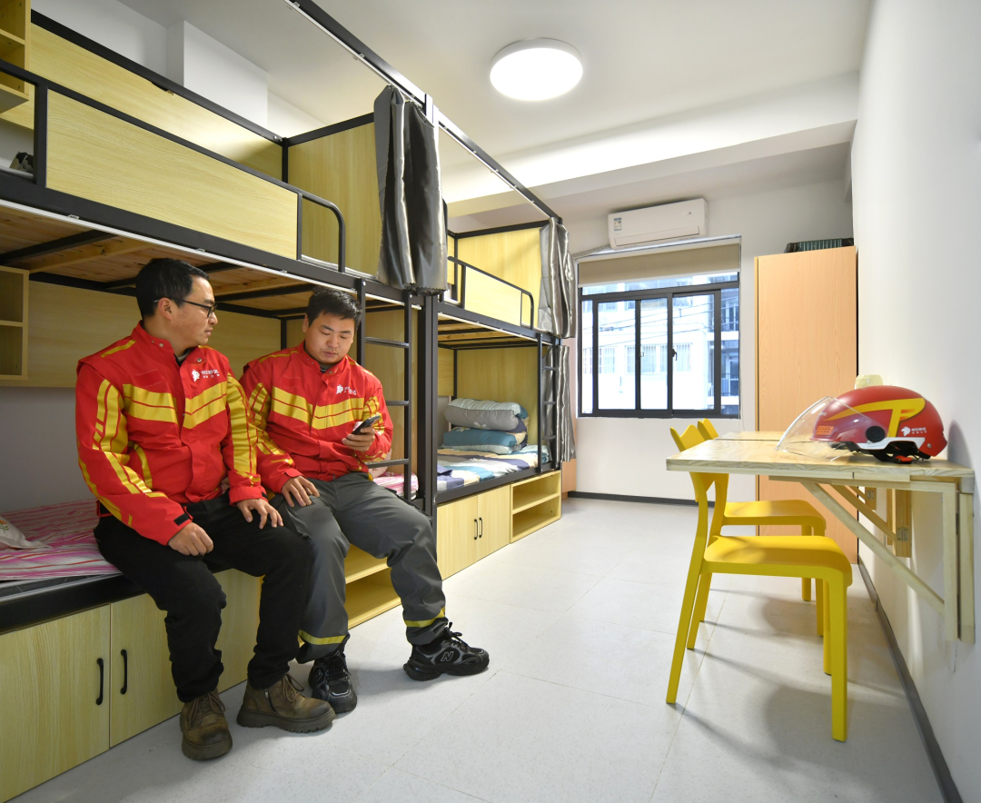 京东落地首个武汉“小哥之家” 一线骑手住进武昌中心区独栋公寓