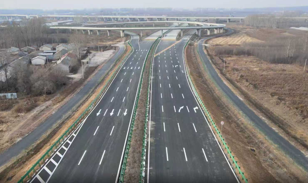 抚长高速永春收费站投入使用