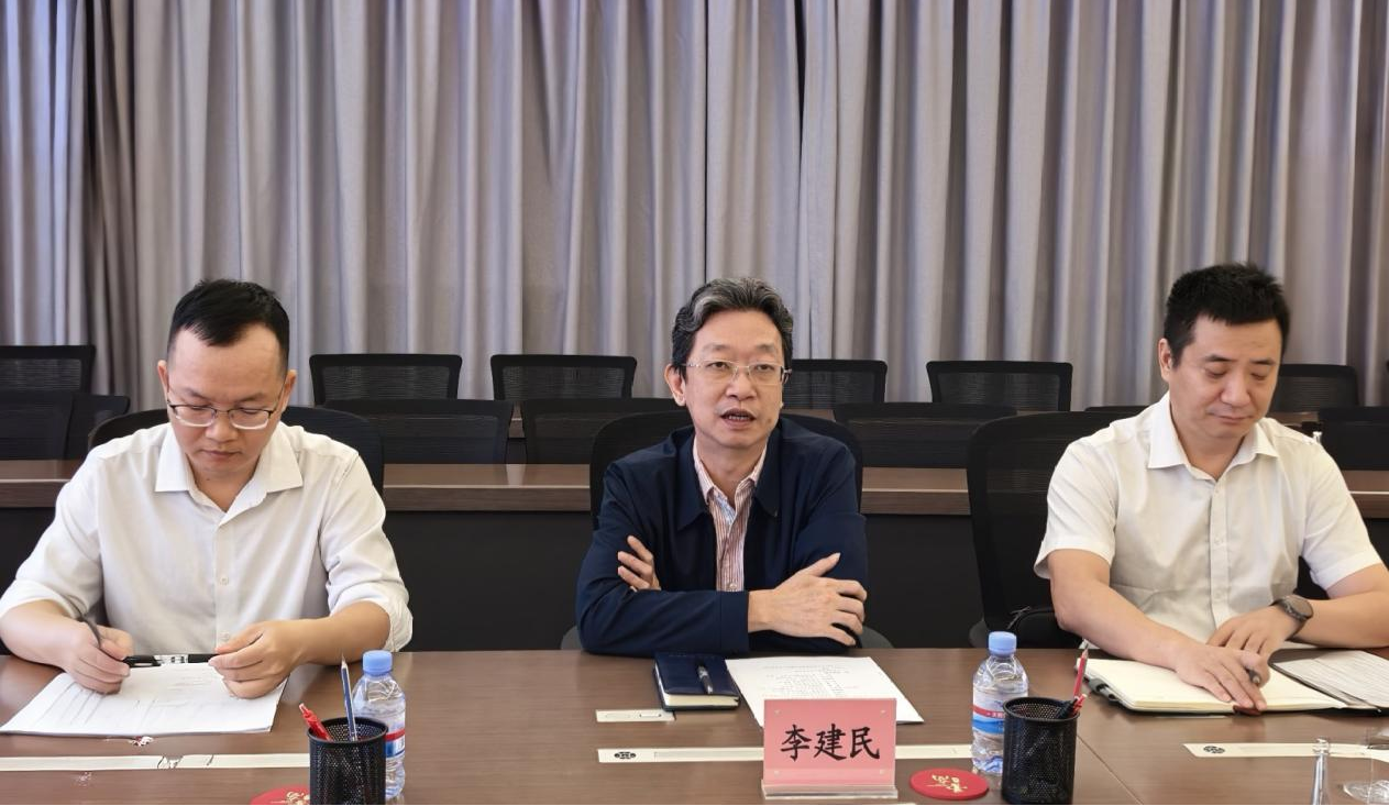 三亚市纪委调研组：补短板强创新促提升 让营商环境建设插上科技的翅膀