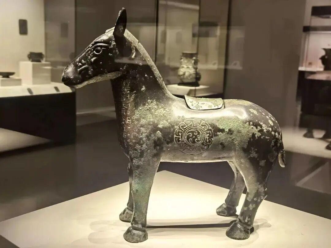 盠（l&iacute;）駒尊&middot;西周1955年出土于陜西眉縣楊家村藏于中國國家博物館