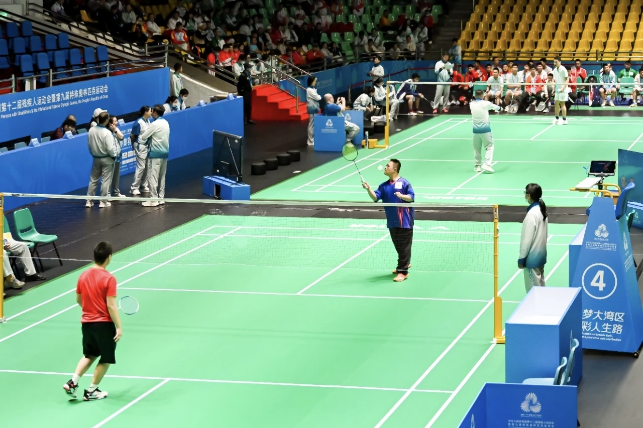 羽翼渐丰时:四位特殊少年的特奥行与他们的“教练妈妈”陆娇