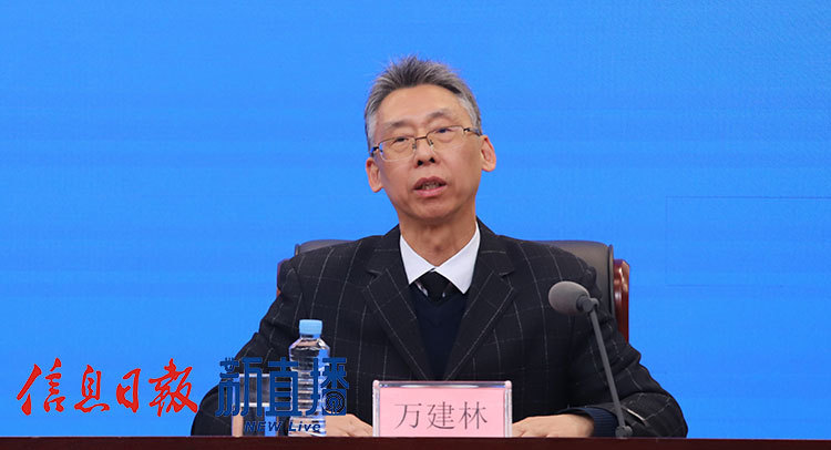 省农科院总农艺师万建林（文颖 摄）