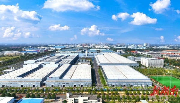 常德经开区工业园一角。罗勇 摄