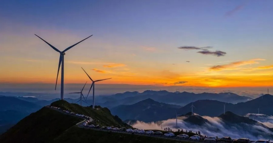 上犹县双溪草山筑峰顶 钟芳亿摄