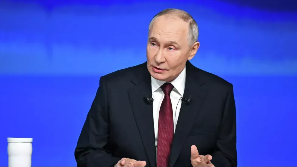 普京谈泽连斯基在库皮扬斯克拍视频:他是一位有才华的演员